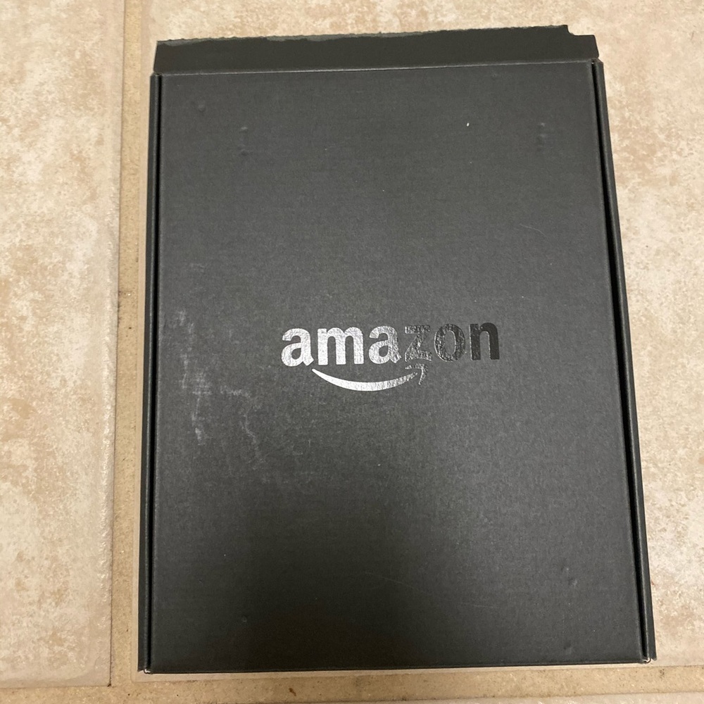 Kindle Fire HD - Picture 2 of 6